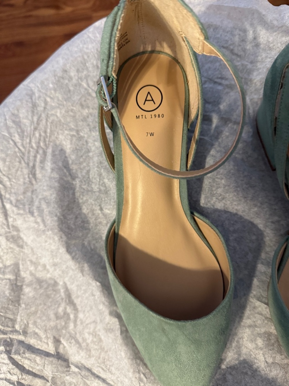 Classic MTL 1980 Women's Ankle-Strap Pointed Toe with 1”block heel in Sage Green - Picture 4 of 6